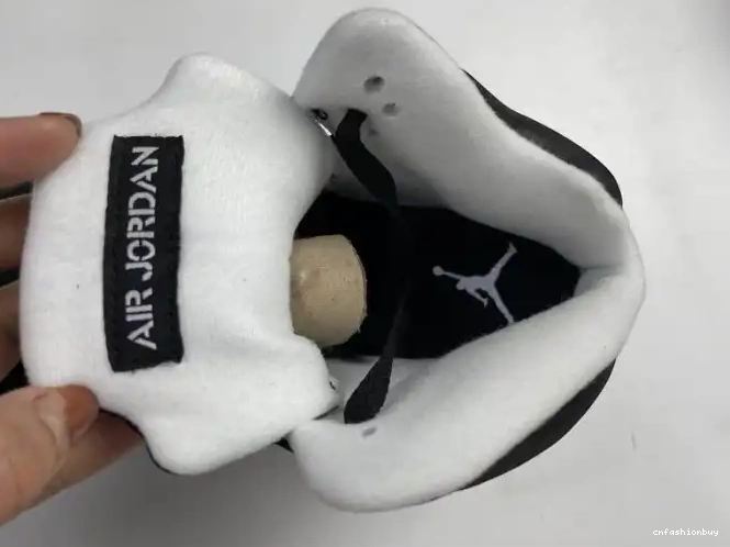 CT4838-011 5 OREO JORDAN AIR 0503
